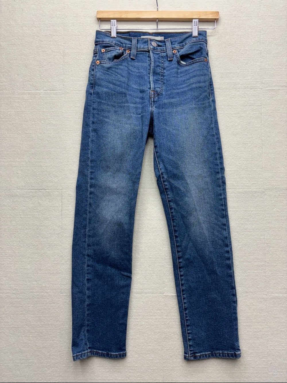 Levi’s | wedgie straight denim blue jeans 26